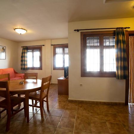 Apartamentos Berrocal Alcala del Jucar Zewnętrze zdjęcie