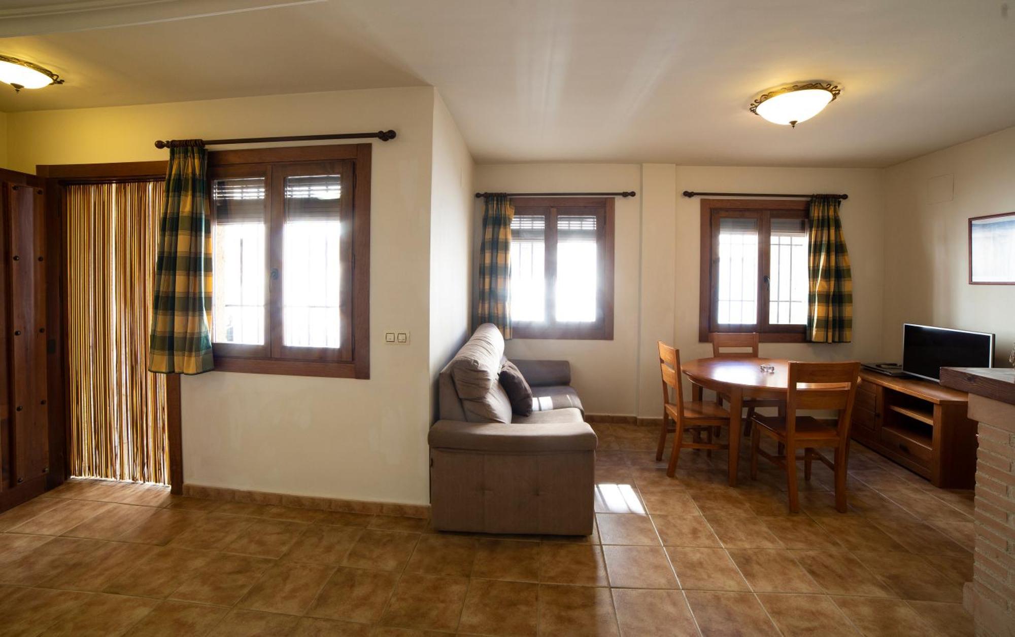 Apartamentos Berrocal Alcala del Jucar Zewnętrze zdjęcie