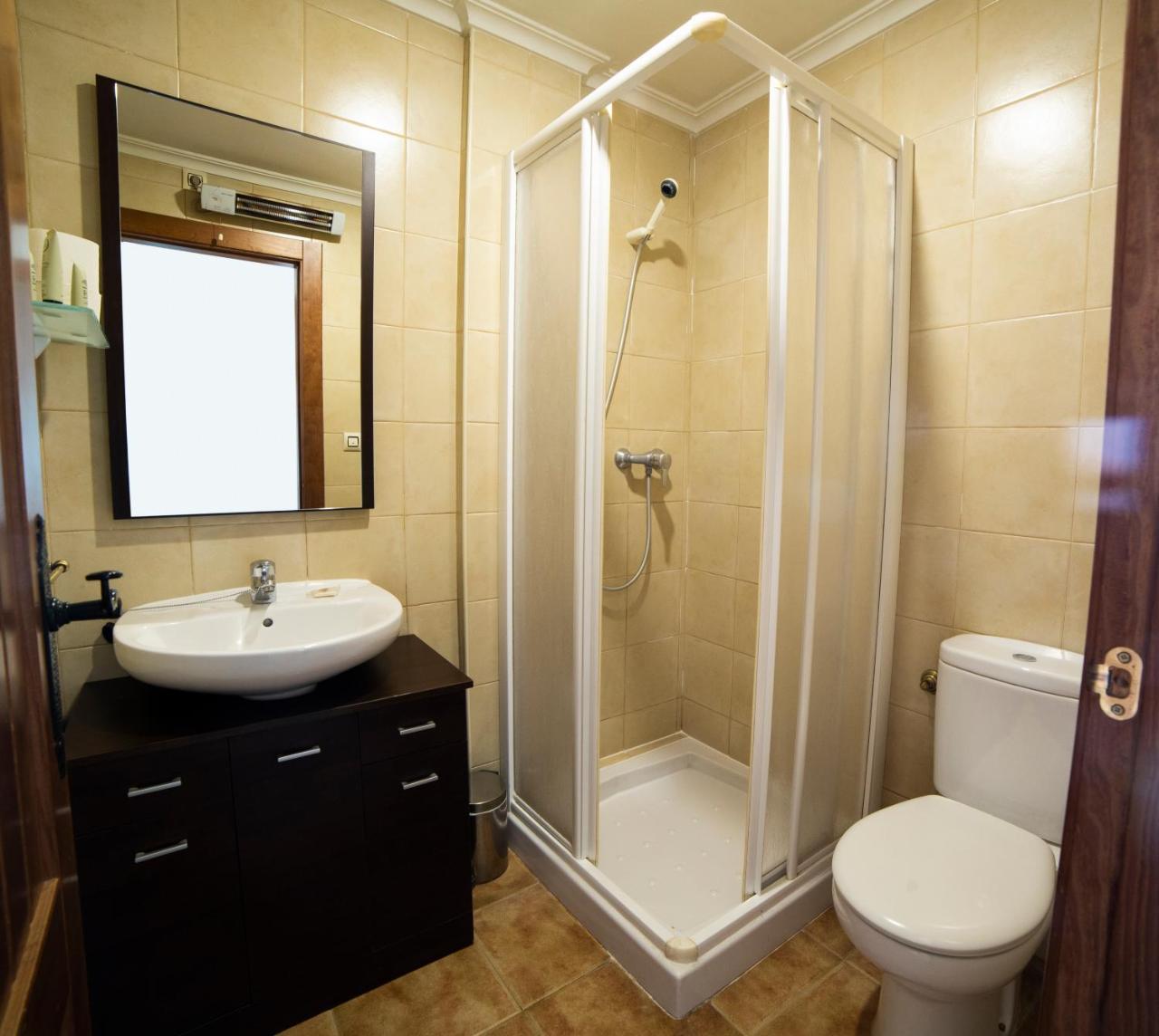 Apartamentos Berrocal Alcala del Jucar Zewnętrze zdjęcie